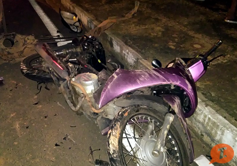 motocicleta ficou destruida apos acidente
